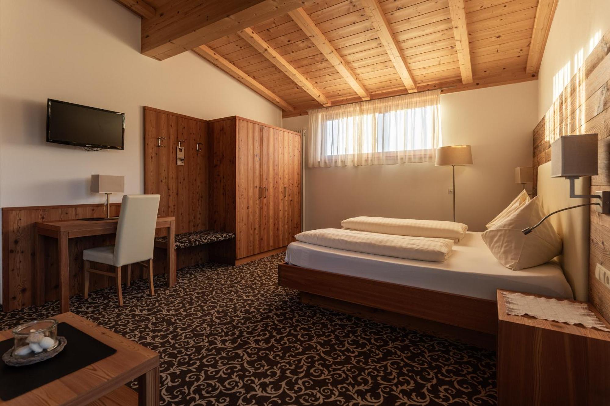 Garni Jasmin Bed & Breakfast Castelrotto Dış mekan fotoğraf